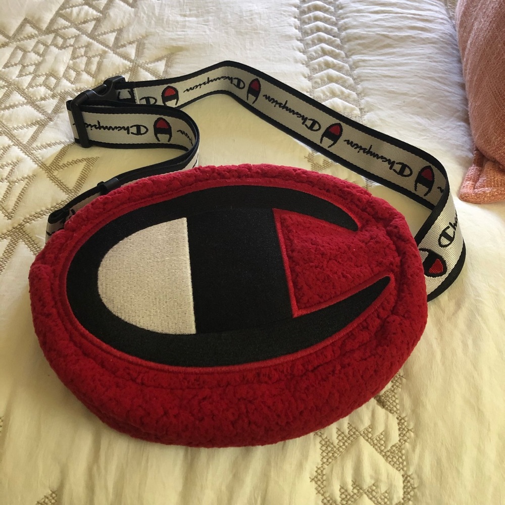 Champion cross Bag🔥🔥🔥